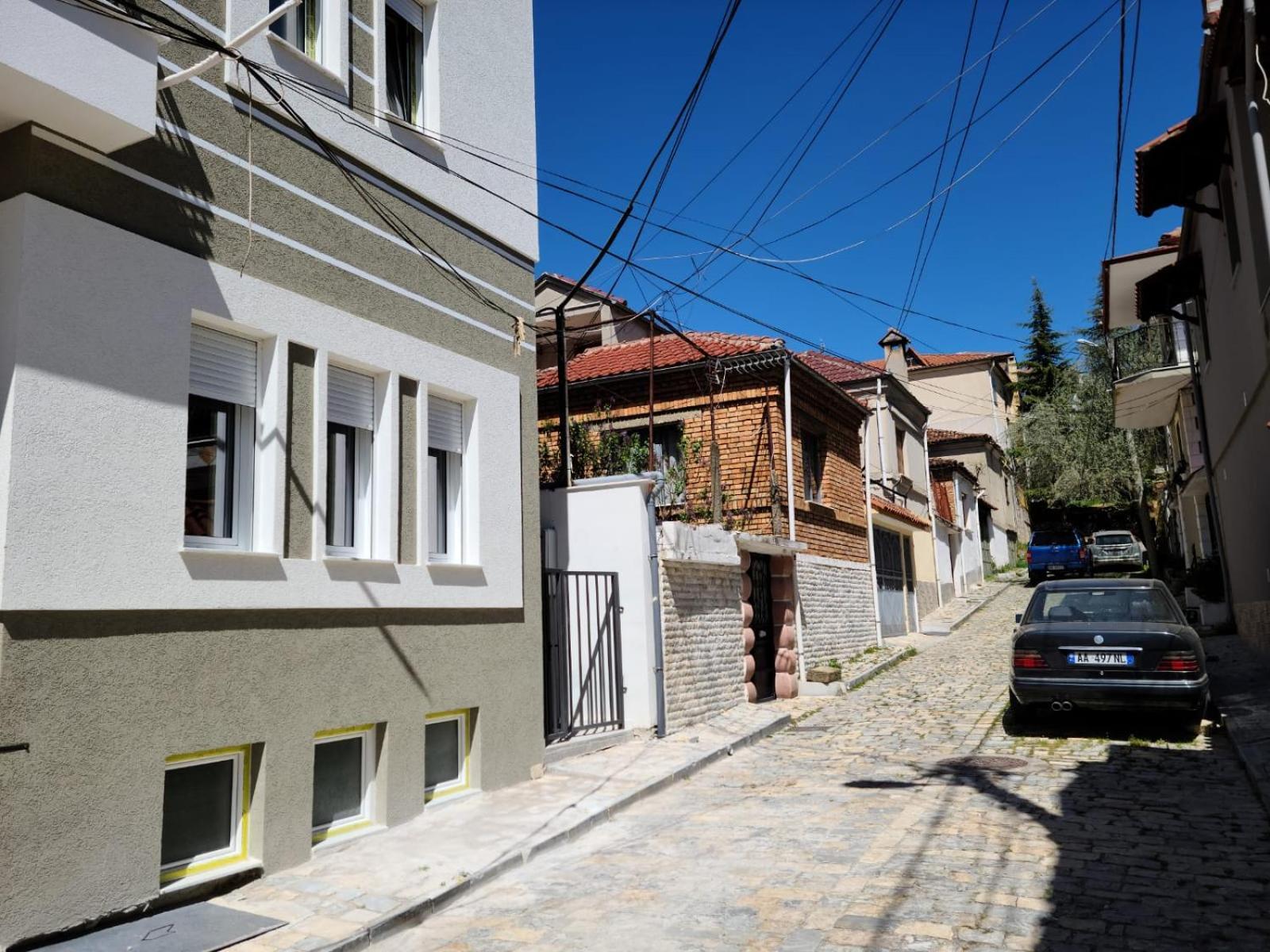 Travelers' Korca Home المظهر الخارجي الصورة