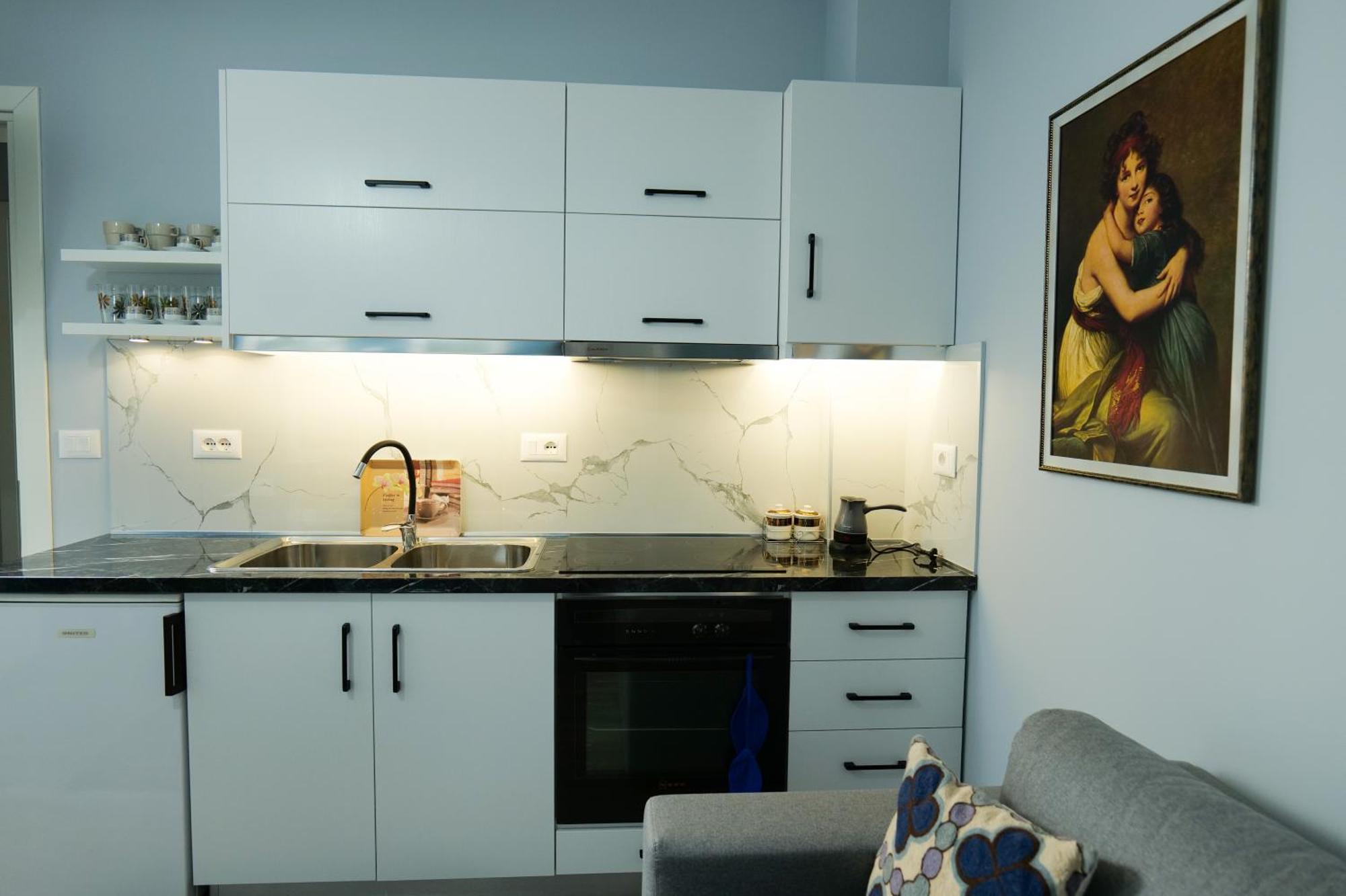 Travelers' Korca Home المظهر الخارجي الصورة
