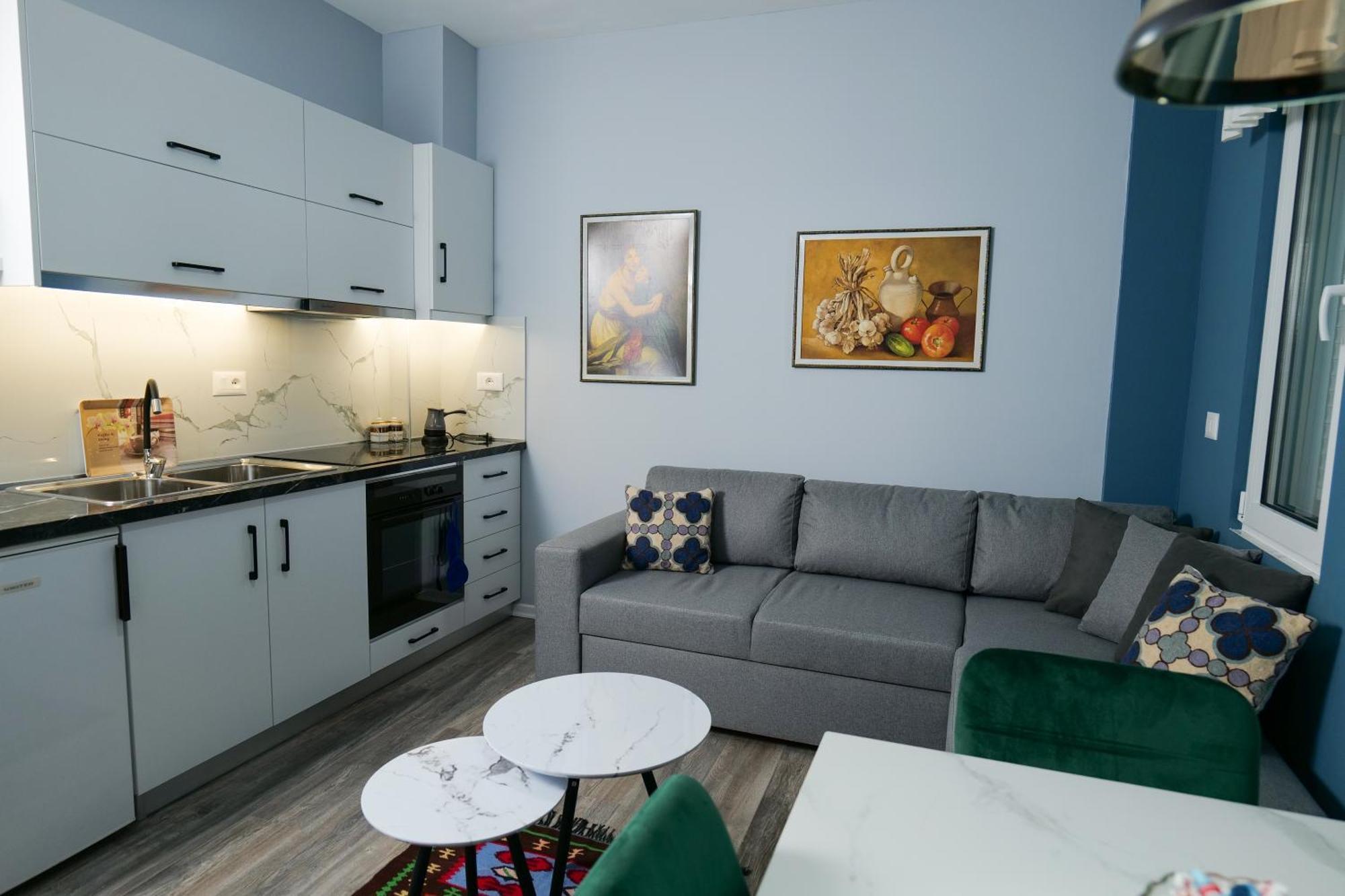 Travelers' Korca Home المظهر الخارجي الصورة