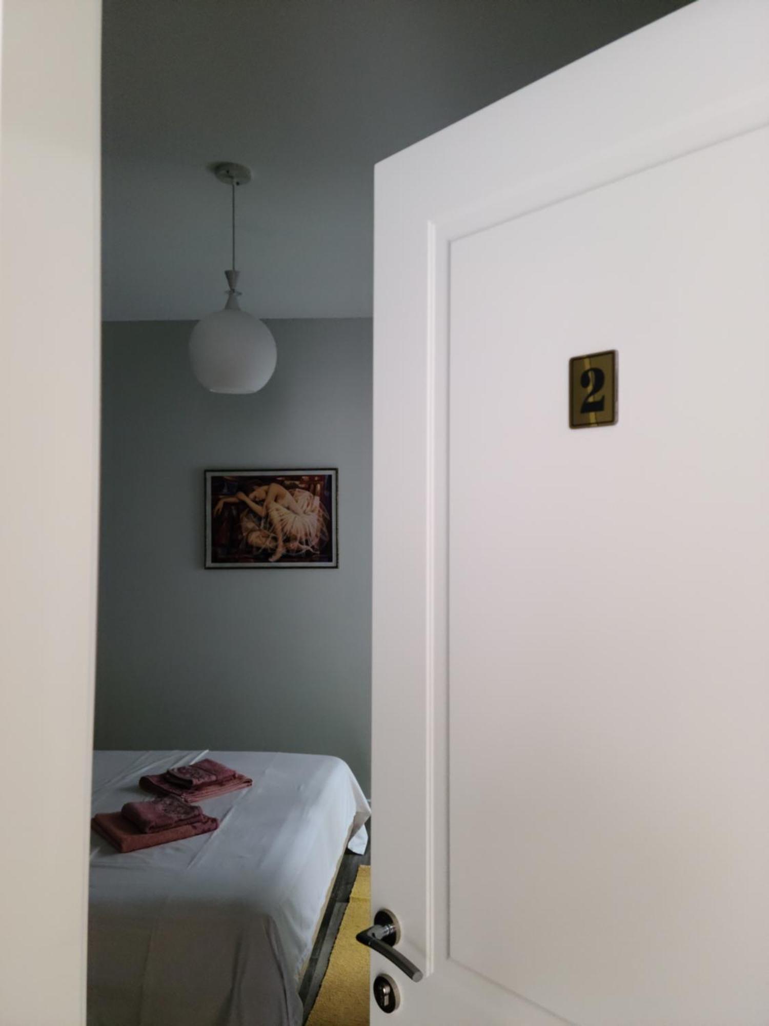 Travelers' Korca Home المظهر الخارجي الصورة